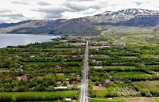 Elazığ baharla birlikte renk cümbüşüne büründü