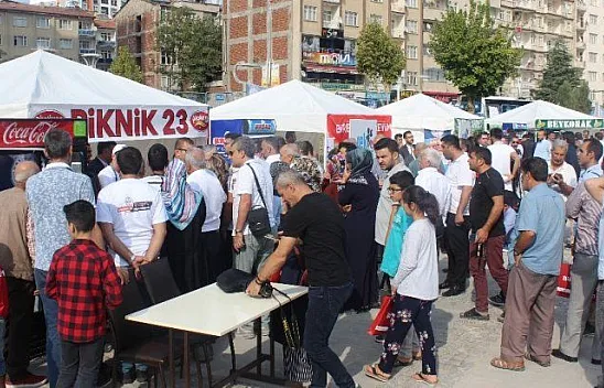 Elazığ'da, '2. Geleneksel Salçalı Köfte' festivali başladı