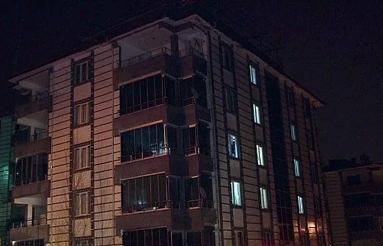 Elazığ'da bir apartman daha karantinaya alındı