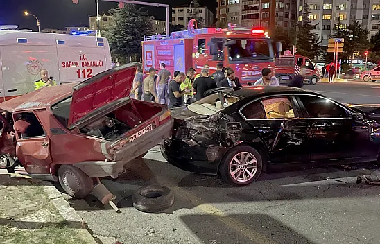 Elazığ'da feci kaza! Yaralılar var