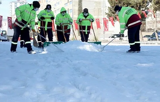Elazığ'da kar mesaisi