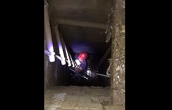 Elazığ'da kuyuya düşen kediyi itfaiye ekipleri kurtardı