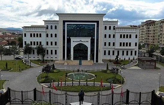 Elazığ'da maskesiz dışarı çıkmak yasaklandı