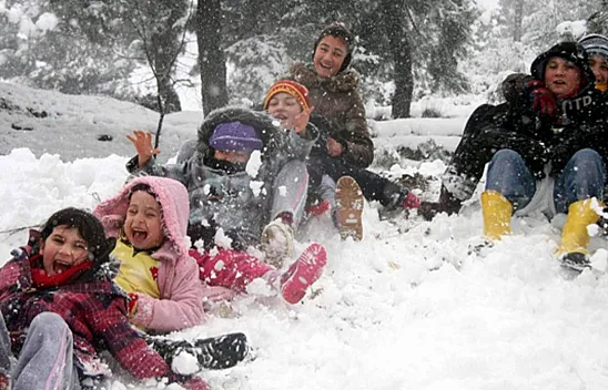 Elazığ'da okullar iki gün tatil edildi