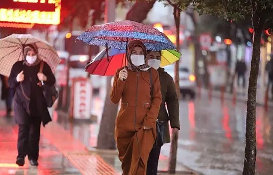 Elazığ'da sağanak yağış etkili oluyor