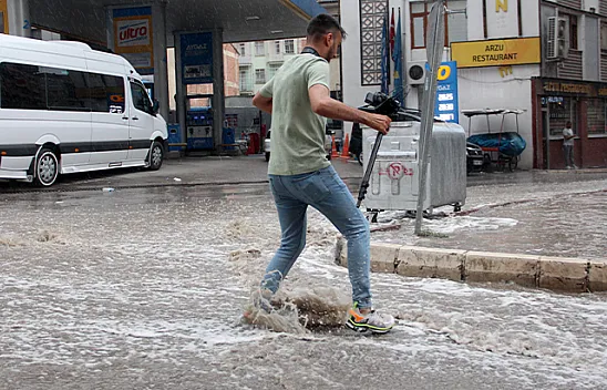 Elazığ'da sağanak yağış etkili oldu