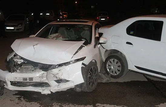Elazığ'da trafik kazası 6 yaralı