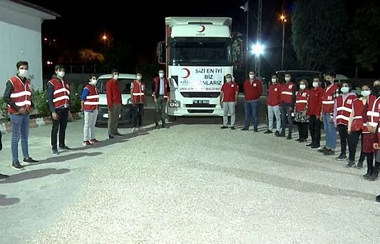 Elazığ'dan İzmir'e yardım sürüyor