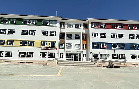 Elazığ'ın farklı noktalarında modern okullar yükseliyor