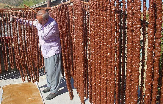 Elazığ'ın vazgeçilmez tescilli lezzeti 'orcik' için mesai başladı