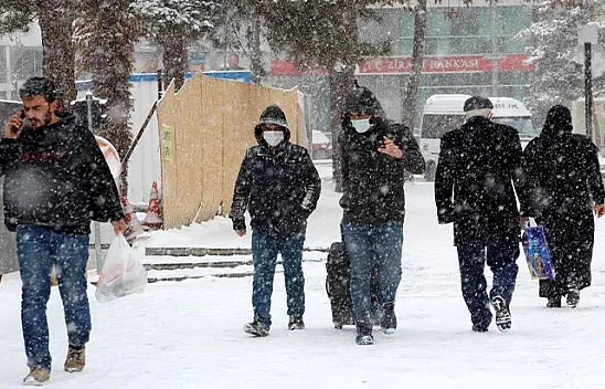 Elazığ, Mart ayında beyaza büründü