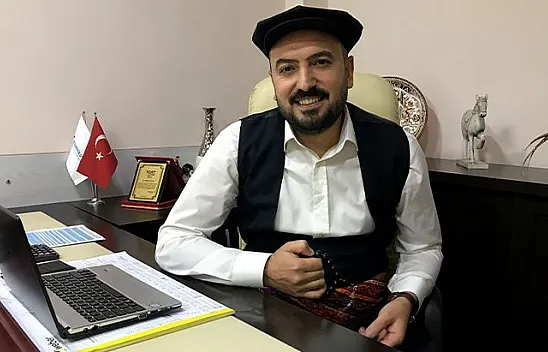 Elazığlı esnaf, yöresel kıyafet kültürünü yaşatıyor