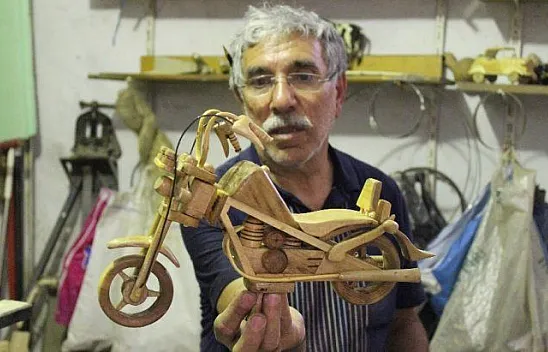 Hobi olarak başladı atölye kurdu