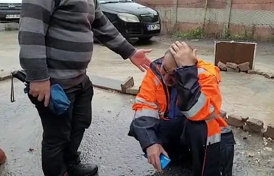 Evini su basan adam hüngür hüngür ağladı