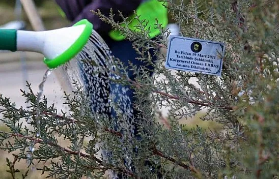 Fidanlar şehit Osman Paşa ve silah arkadaşları için toprakla buluşturuldu