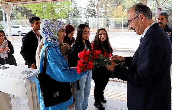 FÜ'de yüz yüze eğitim bugün itibariyle başladı