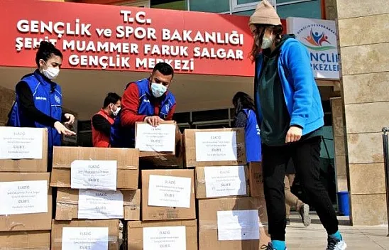 Gençlerden anlamlı davranış