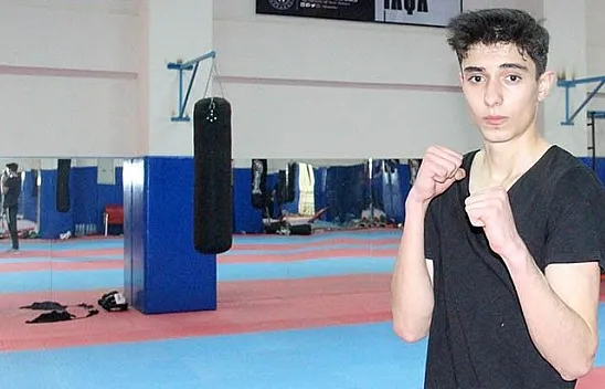 Genç sporcu, babasının izinden gidip şampiyonluklar elde etmek istiyor