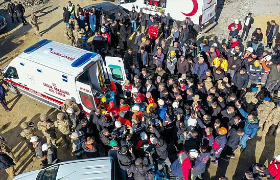 Göçük altında kalan 4'üncü işçi de kurtarıldı