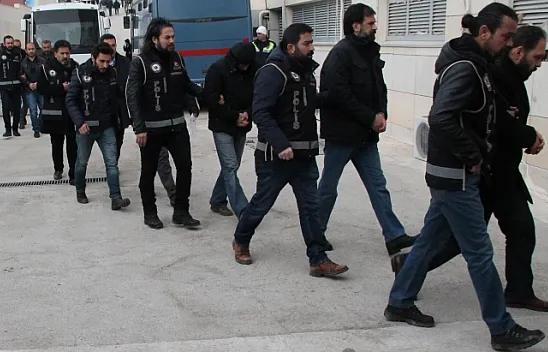 FETÖ'den 33 polis adliyeye sevk edildi