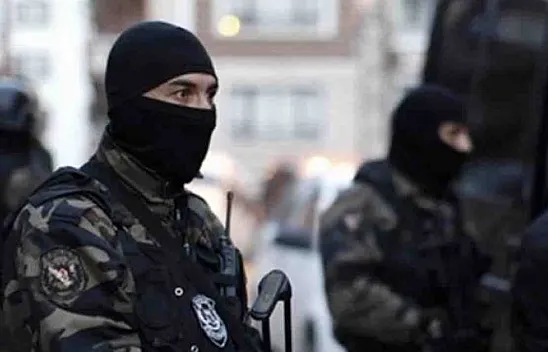 Elazığ'da terör operasyonu: 3 gözaltı