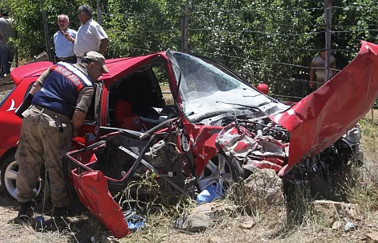 Elazığ-Diyarbakır yolunda feci kaza! 9 yaralı