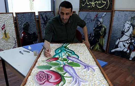 Geleneksel resim sanatları 'strafor'da hayat buluyor