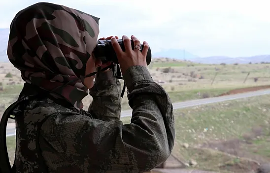 Kadın korucu, babasının izinde vatan nöbetinde