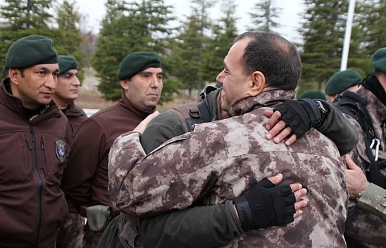 Elazığ'dan özel harekatçılar Afrin'e uğurlandı