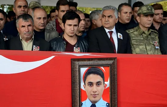 Şehit polis memuru son yolculuğuna uğurlandı