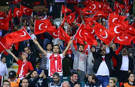 Türkiye  2 - 2 Ukrayna