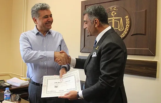 Milletvekili Erol mazbatasını aldı