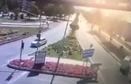 Elazığ'daki saldırı anı kamerada!