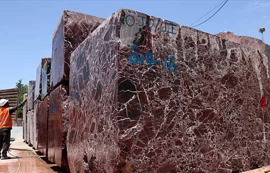 Elazığ'ın vişne mermeri ABD'de mekanları süsleyecek