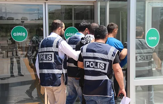 Bayram günü 11 aracı soyan 3 kişi yakalandı