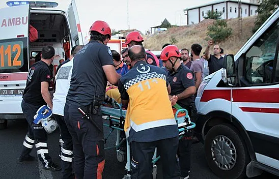 Güney Çevre Yolunda kaza! Çok sayıda yaralı var