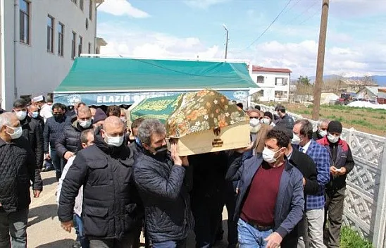 Hamile anne ve oğlu son yolculuğuna uğurlandı