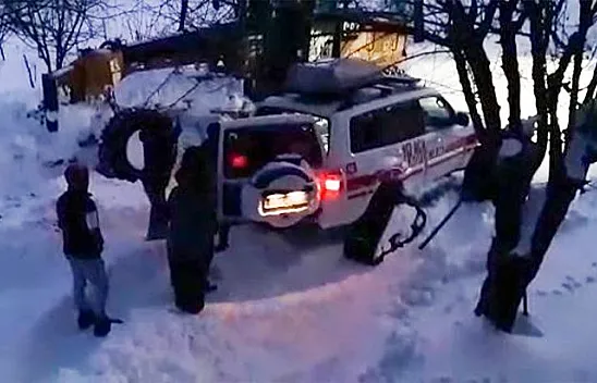 Hasta vatandaşın yardımına paletli ambulans yetişti