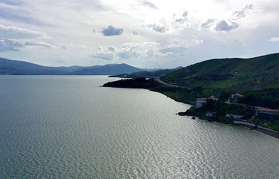 Hazar Gölü doğal güzelliğiyle Ramazan Bayramı'na hazır