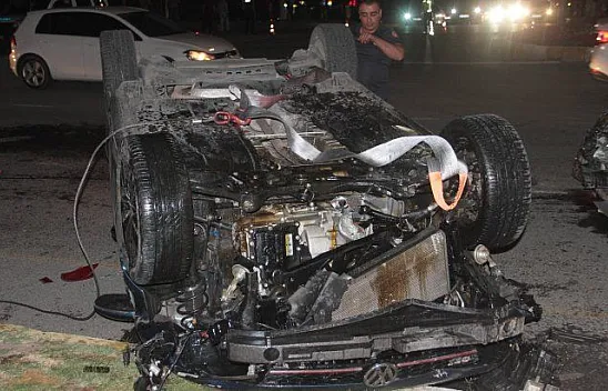 Hazardağlı Kavşağında feci kaza! Yaralılar var