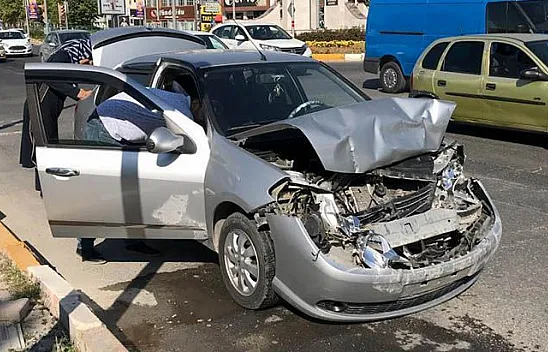 Hazardağlı kavşağında trafik kazası