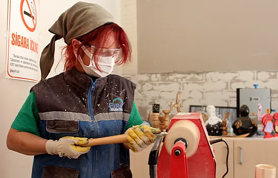 Hobi olarak başladı, atölye kurdu