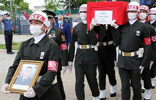 İdlib şehidi Teğmen Tatar, son yolculuğuna uğurlandı