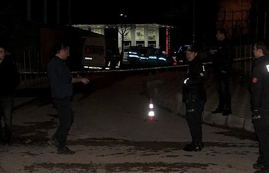 İki grup arasında silahlı kavga