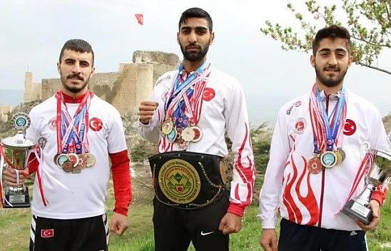 İkisi fırıncı, biri kasap, ama üçü de şampiyon