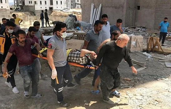 İnşaatın iskelesinden düşen işçi yaralandı