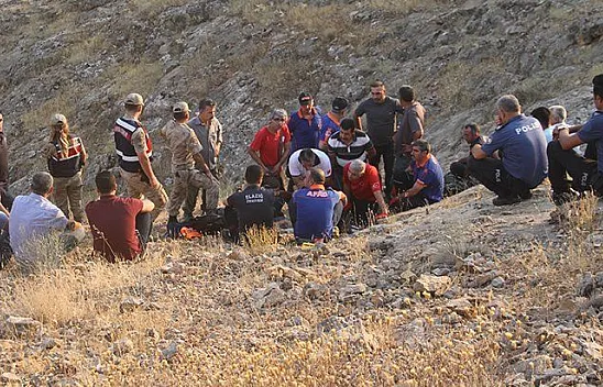 Kanal 23 ekibi mağarada mahsur kaldı