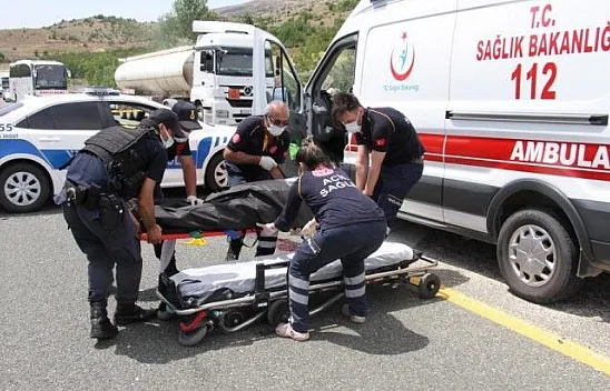 Karı kocayı trafik kazası ayırdı