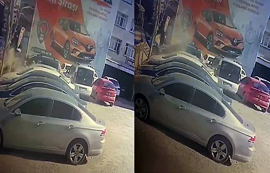 Kaza anı güvenlik kamerasına yansıdı