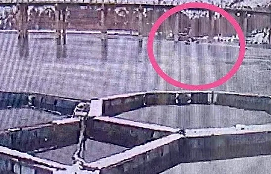 Keban'daki tekne kazası kamerada